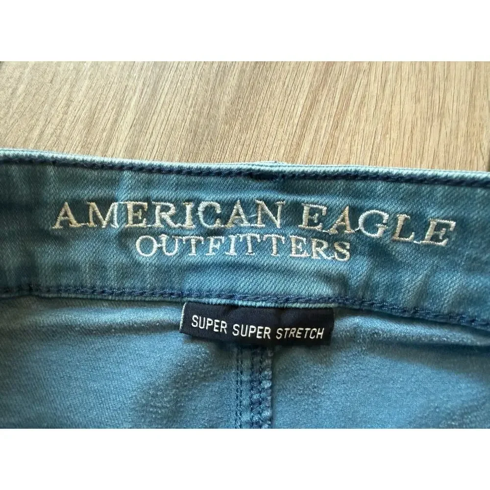 American Eagle Super Super Stretch Blue Denim Cut-Off Shorts 2 Mid Rise Pockets
